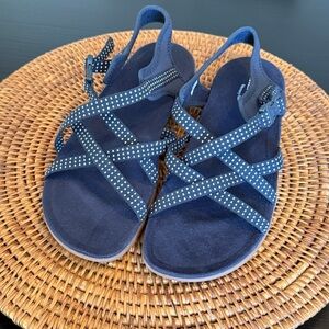 Merrell sandals, women’s‎ nine excellent condition